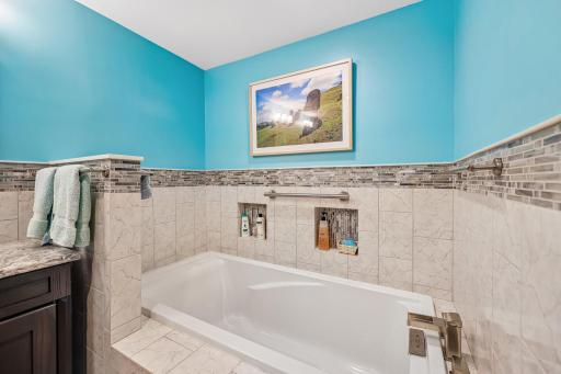 2687 Sumac Ridge, White Bear Lake, MN 55110