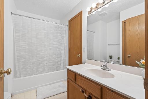 15749 Fjord Avenue, Apple Valley, MN 55124