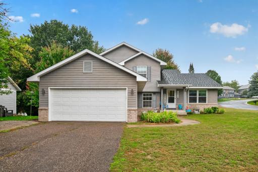 4410 S River Run, Savage, MN 55378
