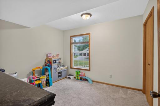 4410 S River Run, Savage, MN 55378