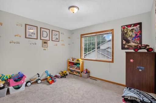 4410 S River Run, Savage, MN 55378