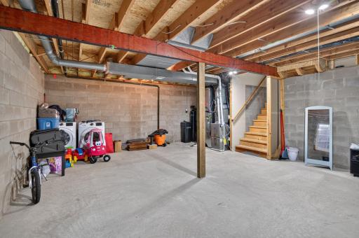 4410 S River Run, Savage, MN 55378