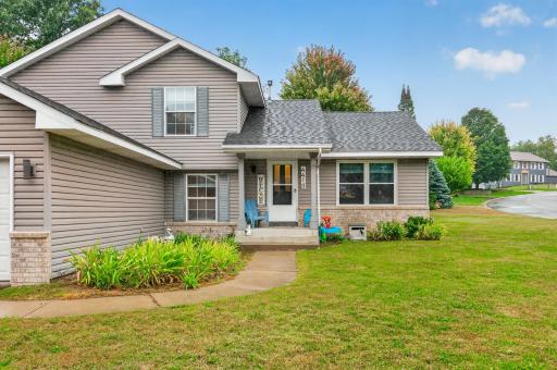 4410 S River Run, Savage, MN 55378
