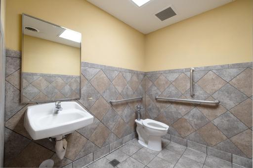 Mankato, MN 56001