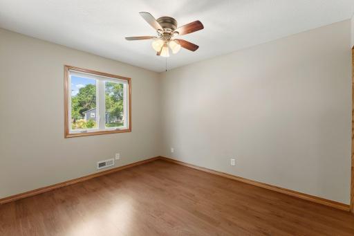 7703 Ivystone Avenue S, Cottage Grove, MN 55016