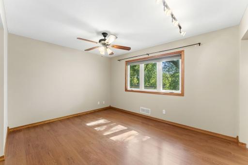 7703 Ivystone Avenue S, Cottage Grove, MN 55016