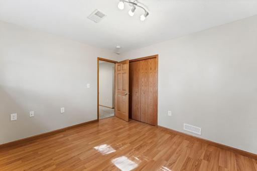 7703 Ivystone Avenue S, Cottage Grove, MN 55016
