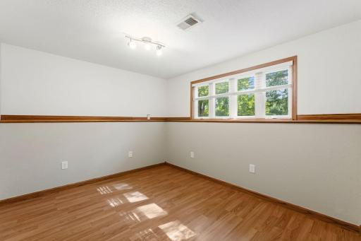 7703 Ivystone Avenue S, Cottage Grove, MN 55016