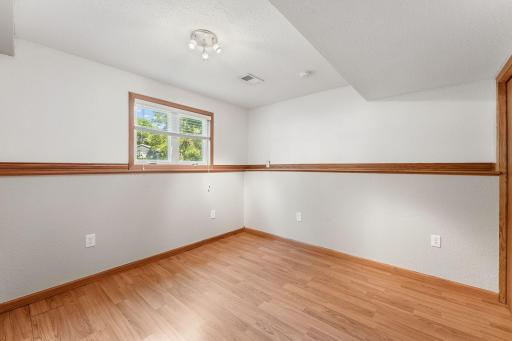 7703 Ivystone Avenue S, Cottage Grove, MN 55016