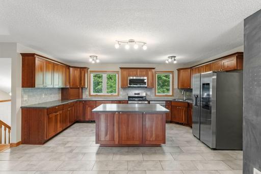 7703 Ivystone Avenue S, Cottage Grove, MN 55016