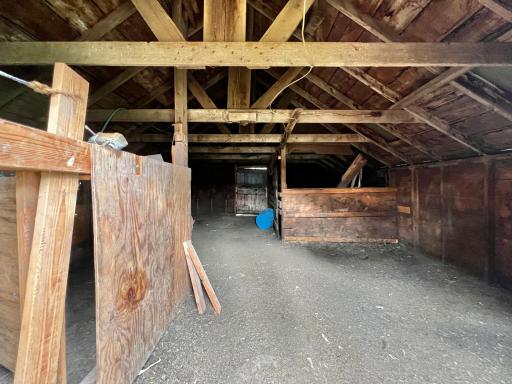 Hog House with Electricity, Electric Fence Line and Water