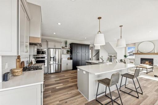 Photos are of a similar "Sheridan". Selections and options may differ.