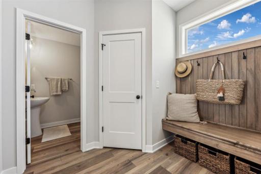 Photos are of a similar "Sheridan". Selections and options may differ.