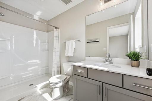 Photos are of a similar "Sheridan". Selections and options may differ.