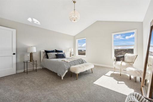 Photos are of a similar "Sheridan". Selections and options may differ.