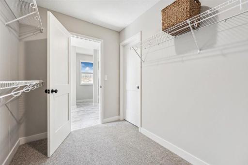 Photos are of a similar "Sheridan". Selections and options may differ.