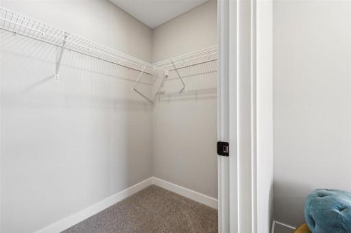 Photos are of a similar "Sheridan". Selections and options may differ.