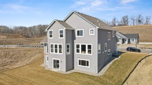 Photos are of a similar "Sheridan". Selections and options may differ.