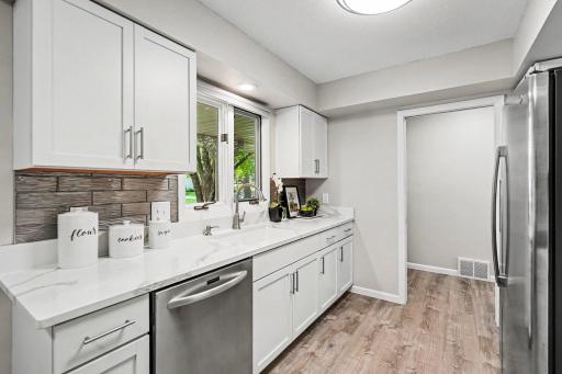1463 Trollhagen Drive NE, Minneapolis, MN 55421