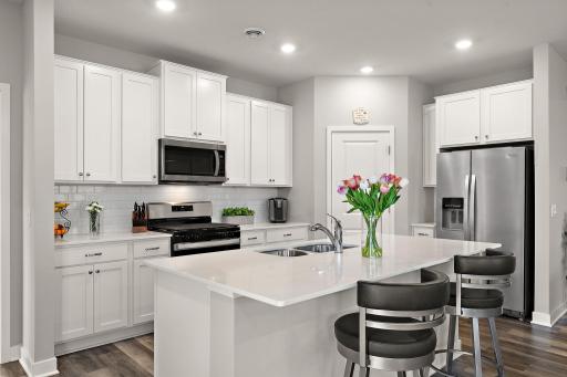 2084 Arcadia Street, Shakopee, MN 55379