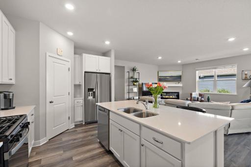 2084 Arcadia Street, Shakopee, MN 55379