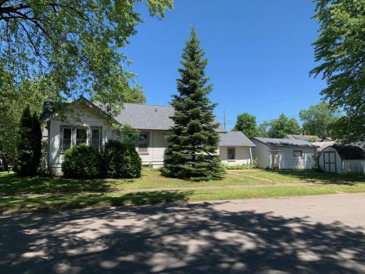 2630 3rd Avenue E, Hibbing, MN 55746