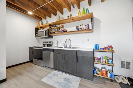 627 Northern Pacific Avenue N, 208, Fargo, ND 58102