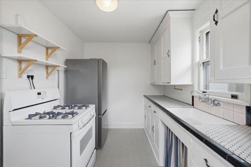 1070 Bradley Street, Saint Paul, MN 55130