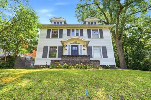 1070 Bradley Street, Saint Paul, MN 55130