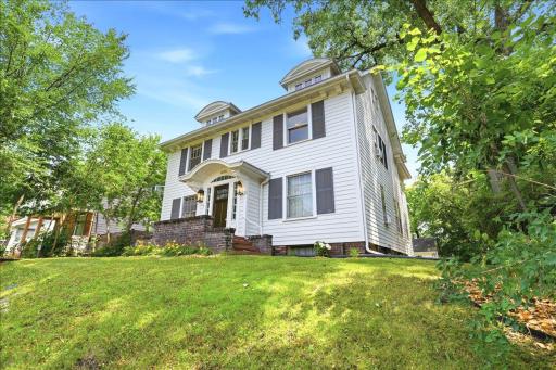 1070 Bradley Street, Saint Paul, MN 55130
