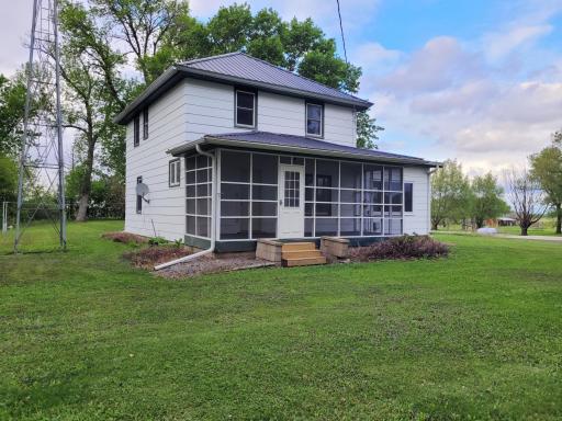 411 State Highway 19, Franklin, MN 55333