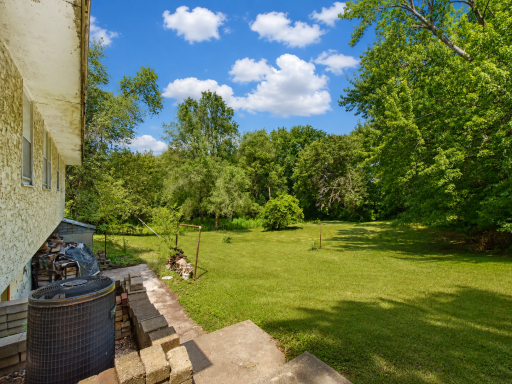7722 Babcock Trail, Inver Grove Heights, MN 55077