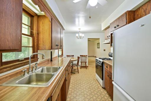 7722 Babcock Trail, Inver Grove Heights, MN 55077