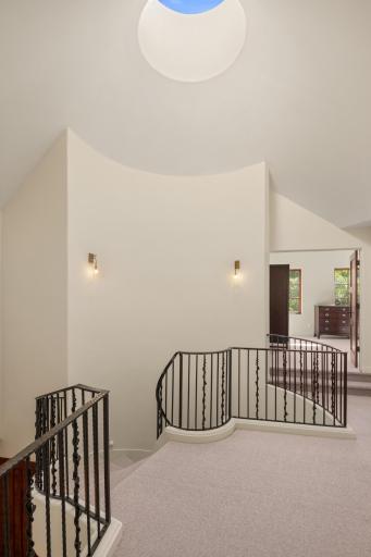 1700 Kenwood Parkway, Minneapolis, MN 55405