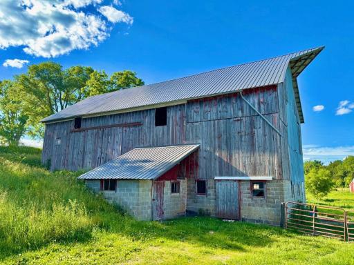 20860 Grosbeak Road, Lanesboro, MN 55949