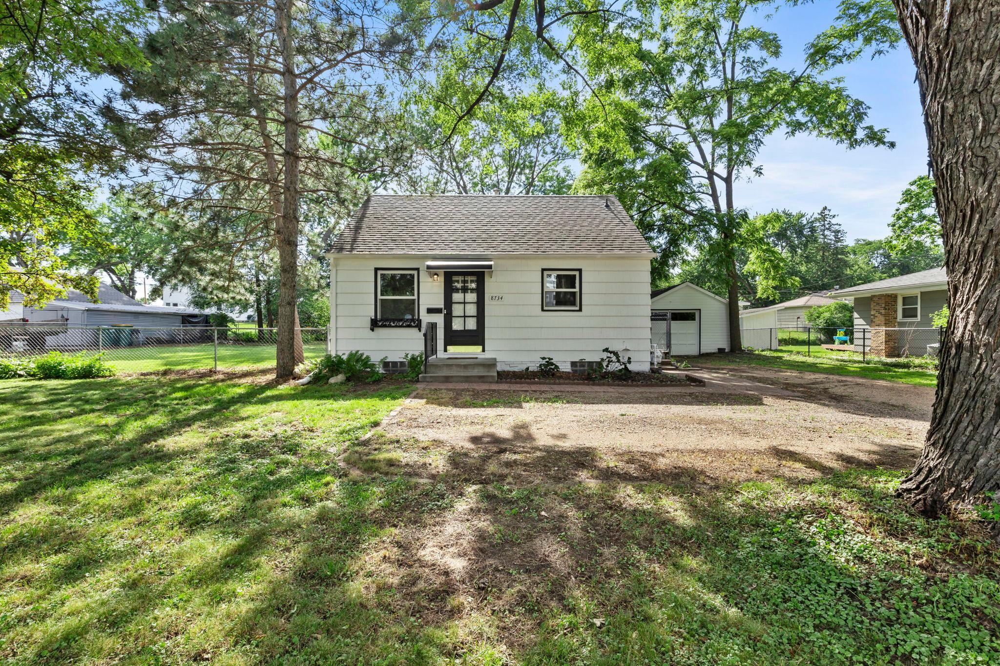 5-web-or-mls-8734 Portland Ave-1.jpg