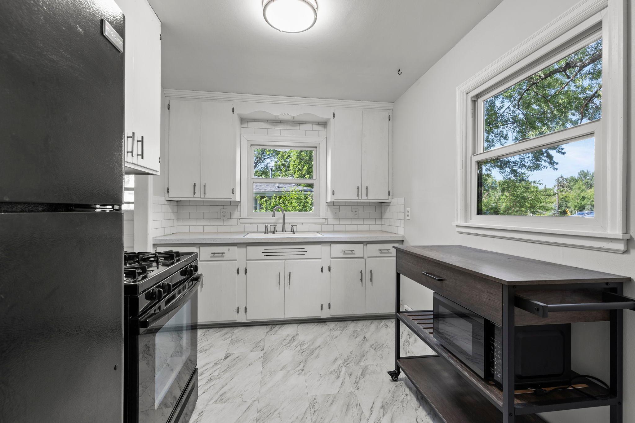 13-web-or-mls-8734 Portland Ave-33.jpg