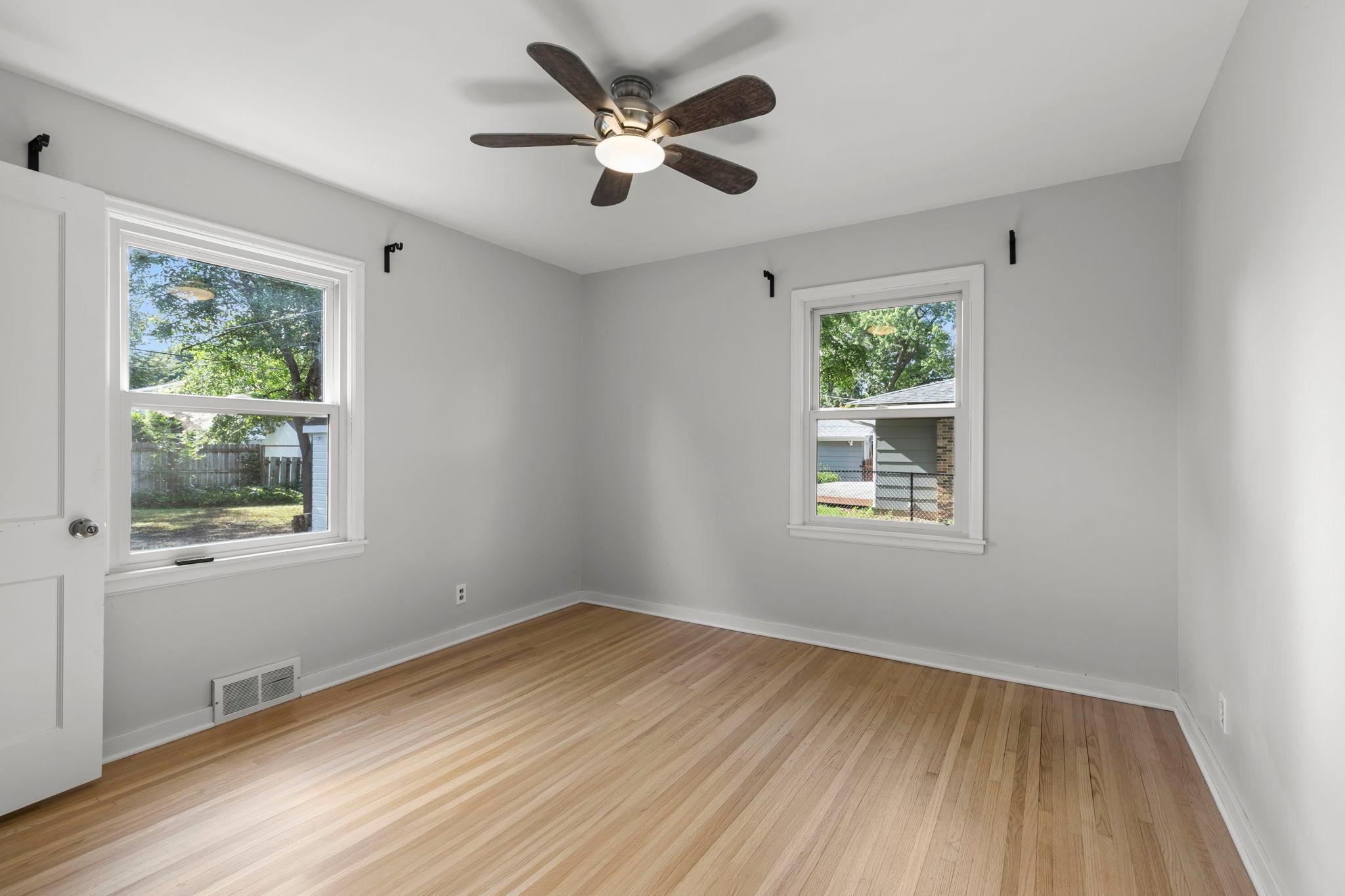 19-web-or-mls-8734 Portland Ave-60.jpg