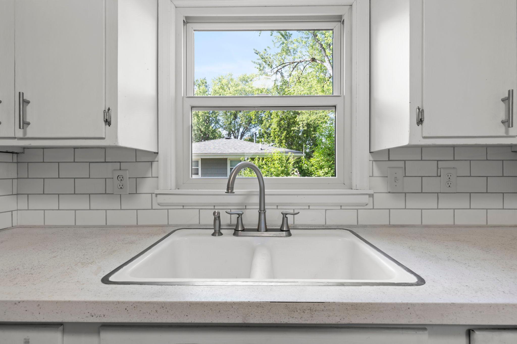 17-web-or-mls-8734 Portland Ave-45.jpg