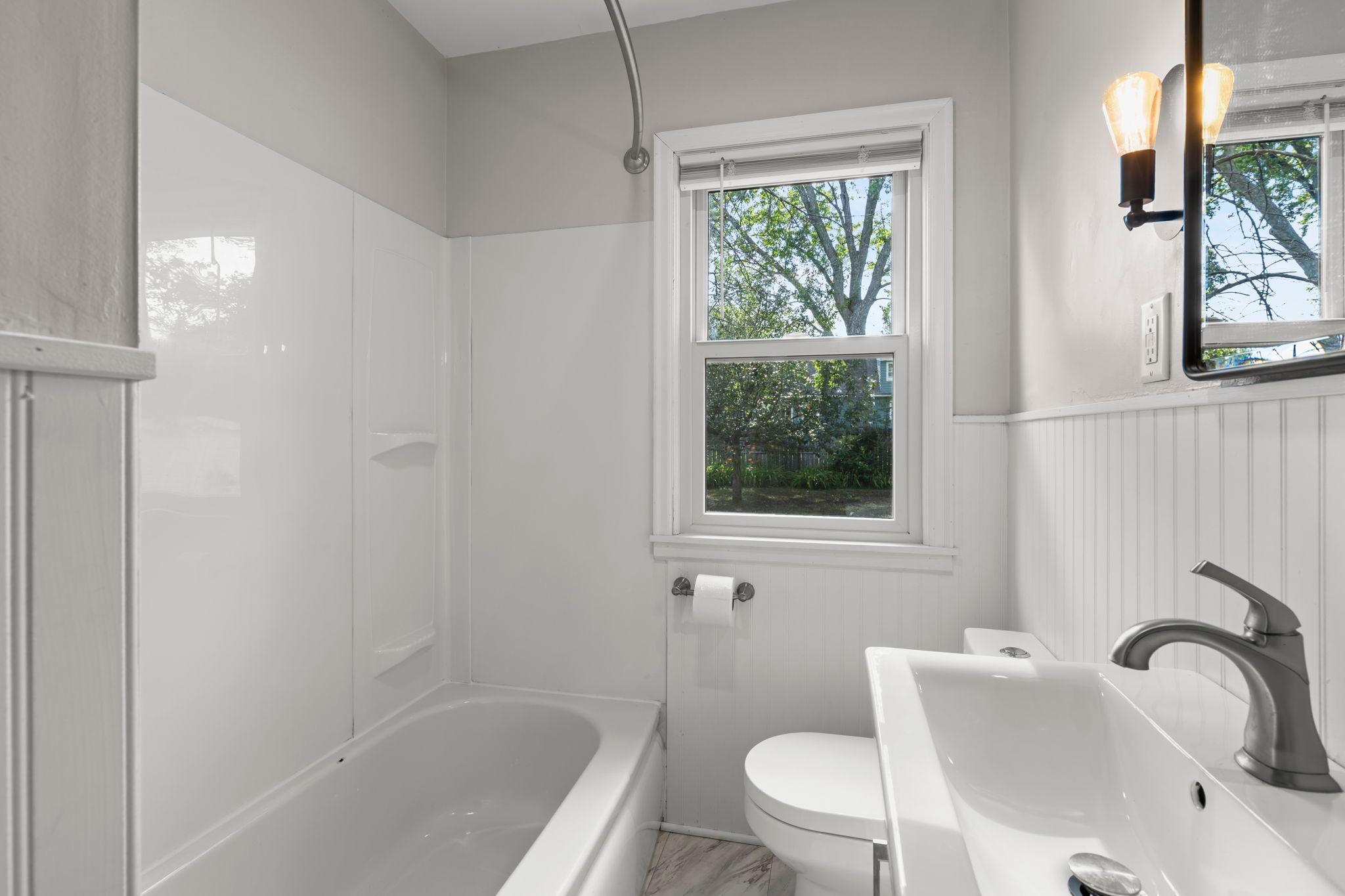 24-web-or-mls-8734 Portland Ave-57.jpg