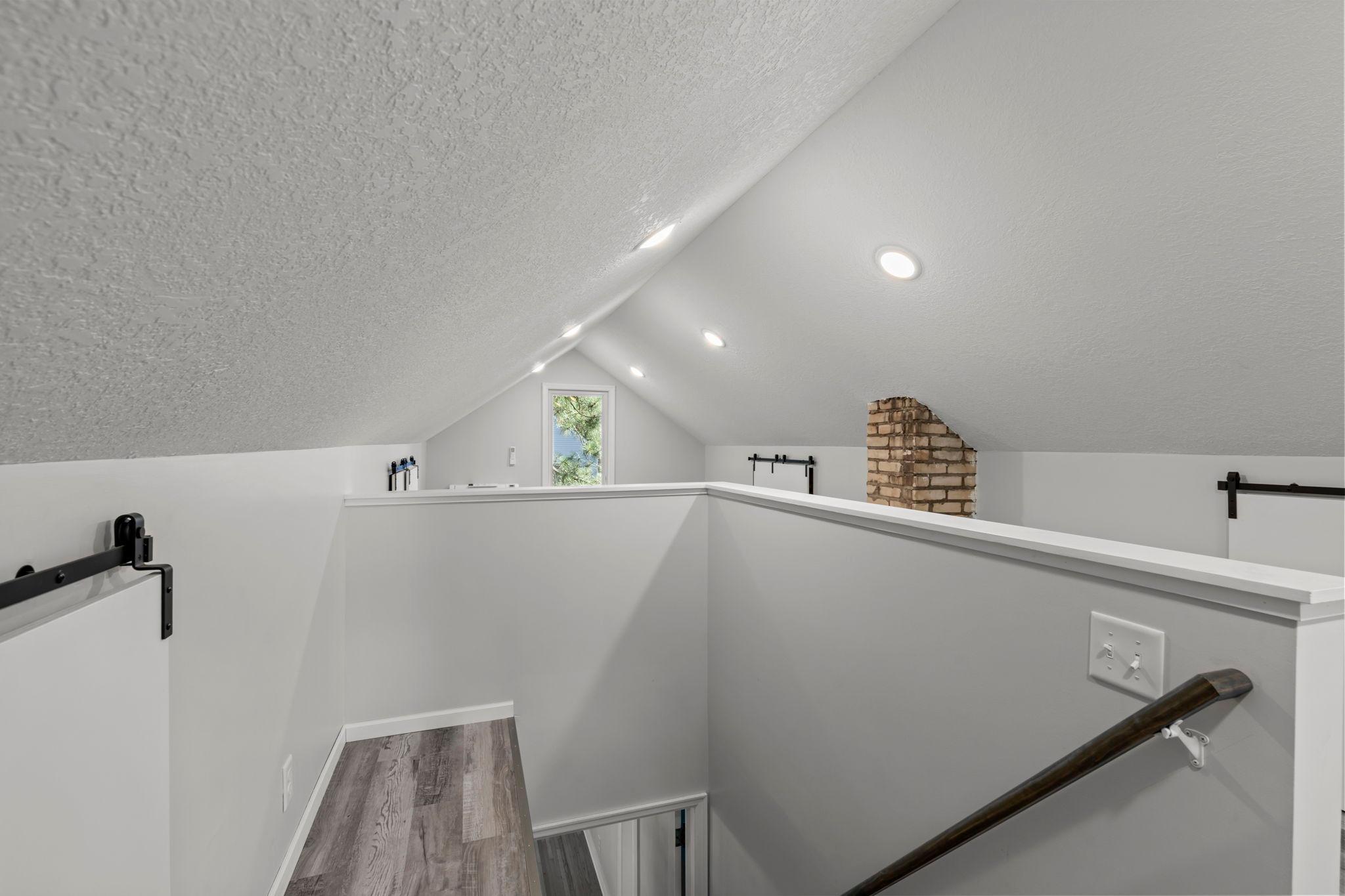 30-web-or-mls-8734 Portland Ave-93.jpg