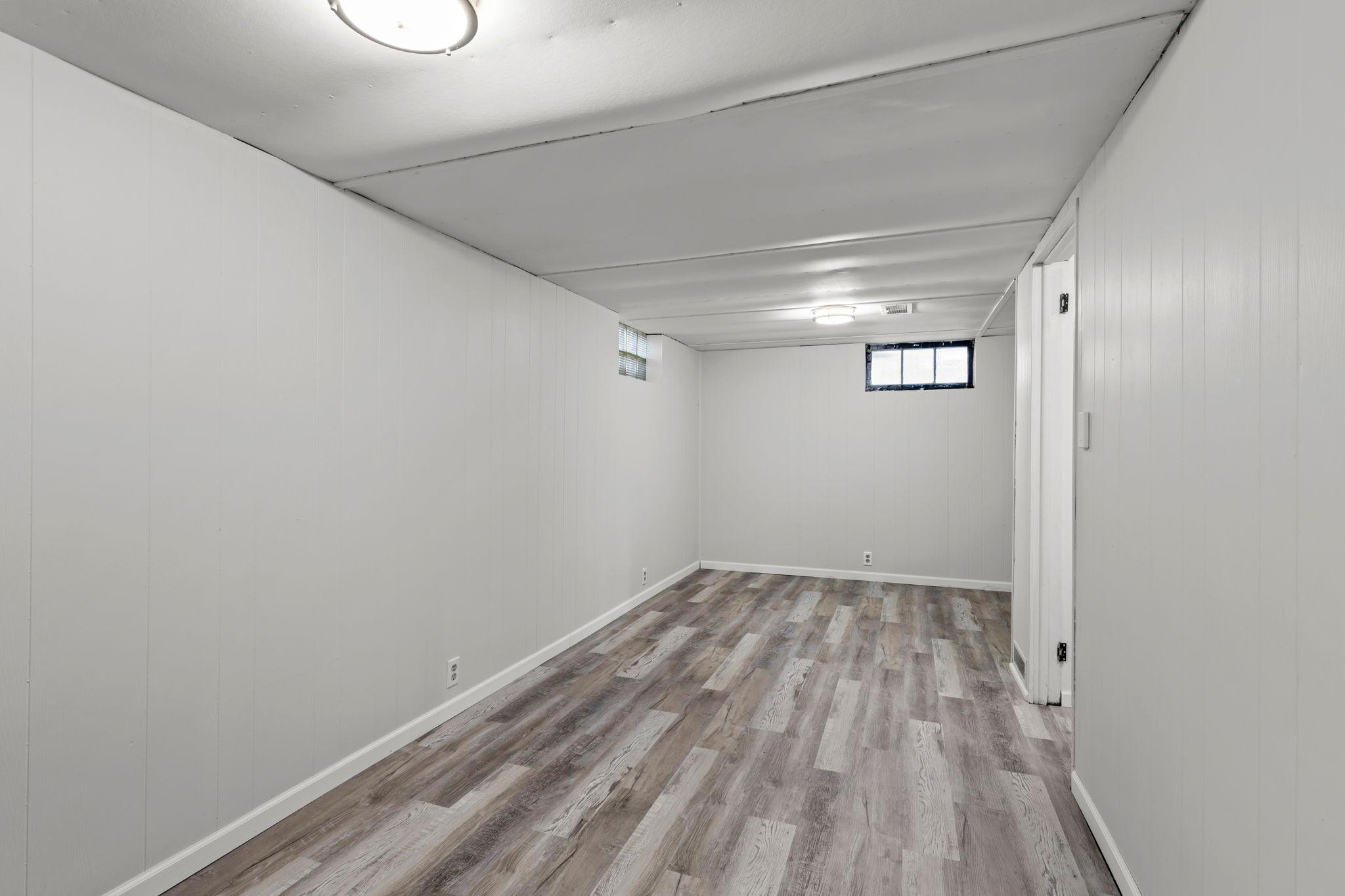 34-web-or-mls-8734 Portland Ave-108.jpg