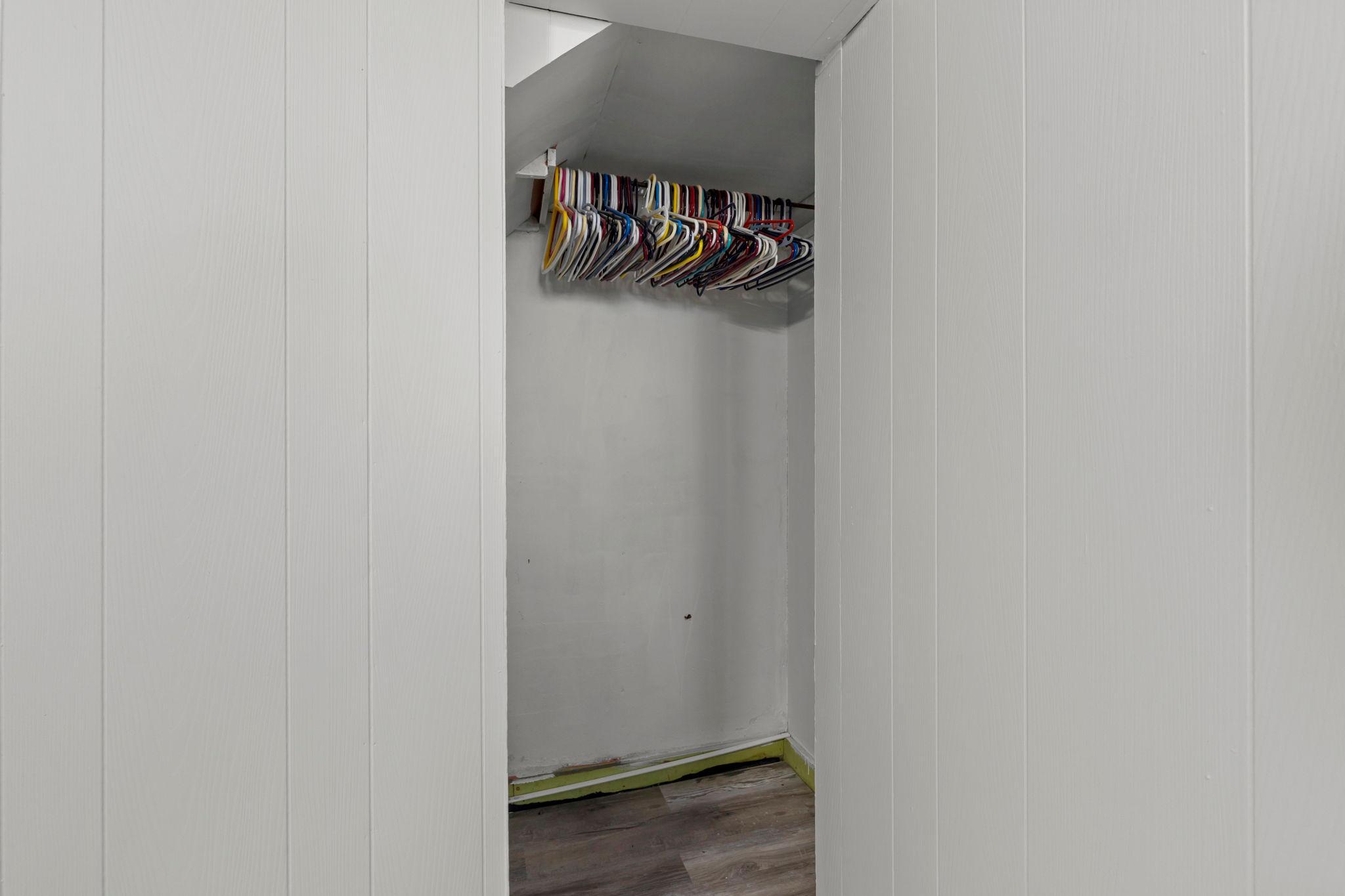 35-web-or-mls-8734 Portland Ave-111.jpg