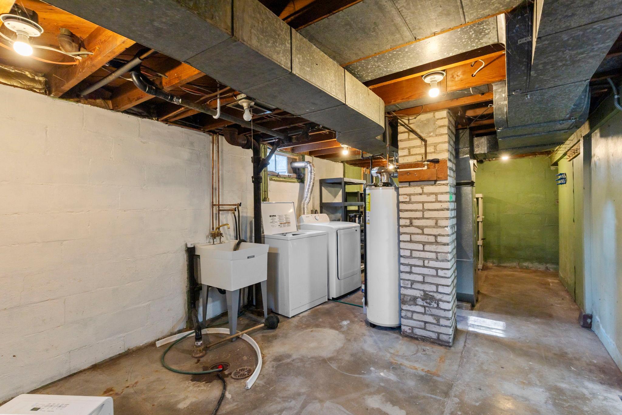 38-web-or-mls-8734 Portland Ave-115.jpg