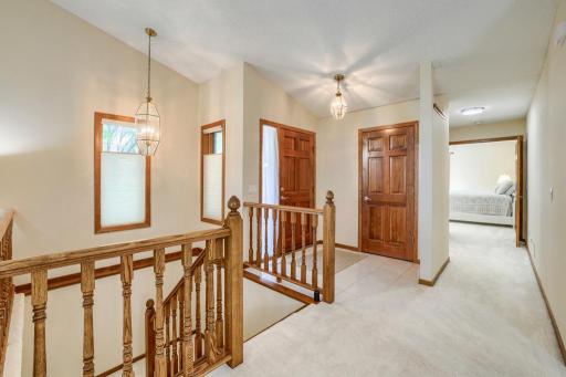Large front foyer welcomes your guests. Stairs lead to lower level family room & 3rd bedroom.
