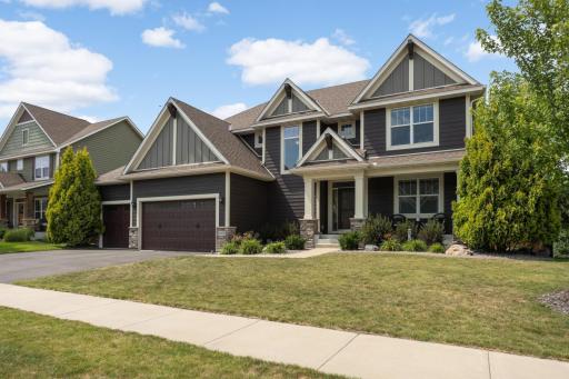 Stunning Gonyea Built home!