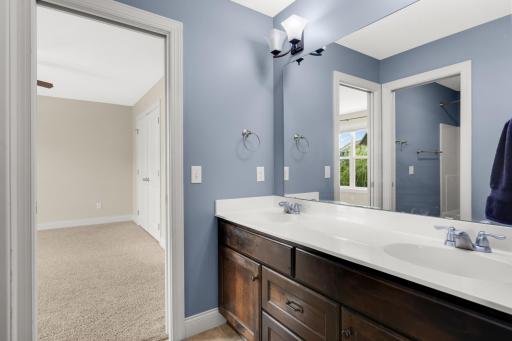Jack and Jill full bathroom