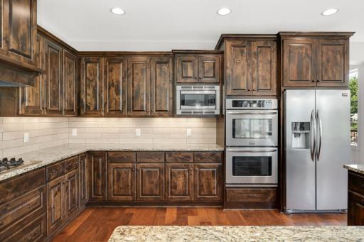 Gourmet kitchen is perfect for entertaining!