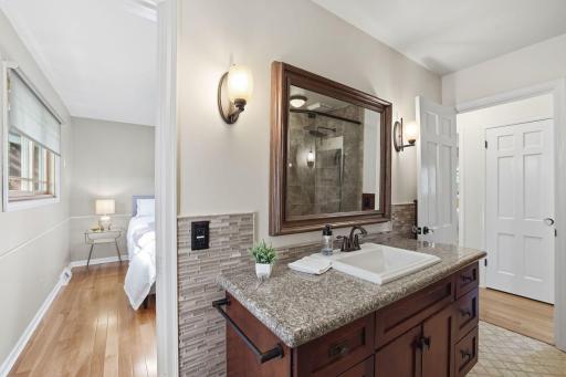 4011 Grimes Avenue S, Edina, MN 55416