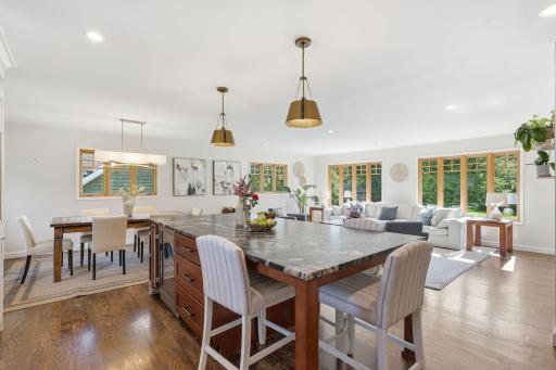 4011 Grimes Avenue S, Edina, MN 55416